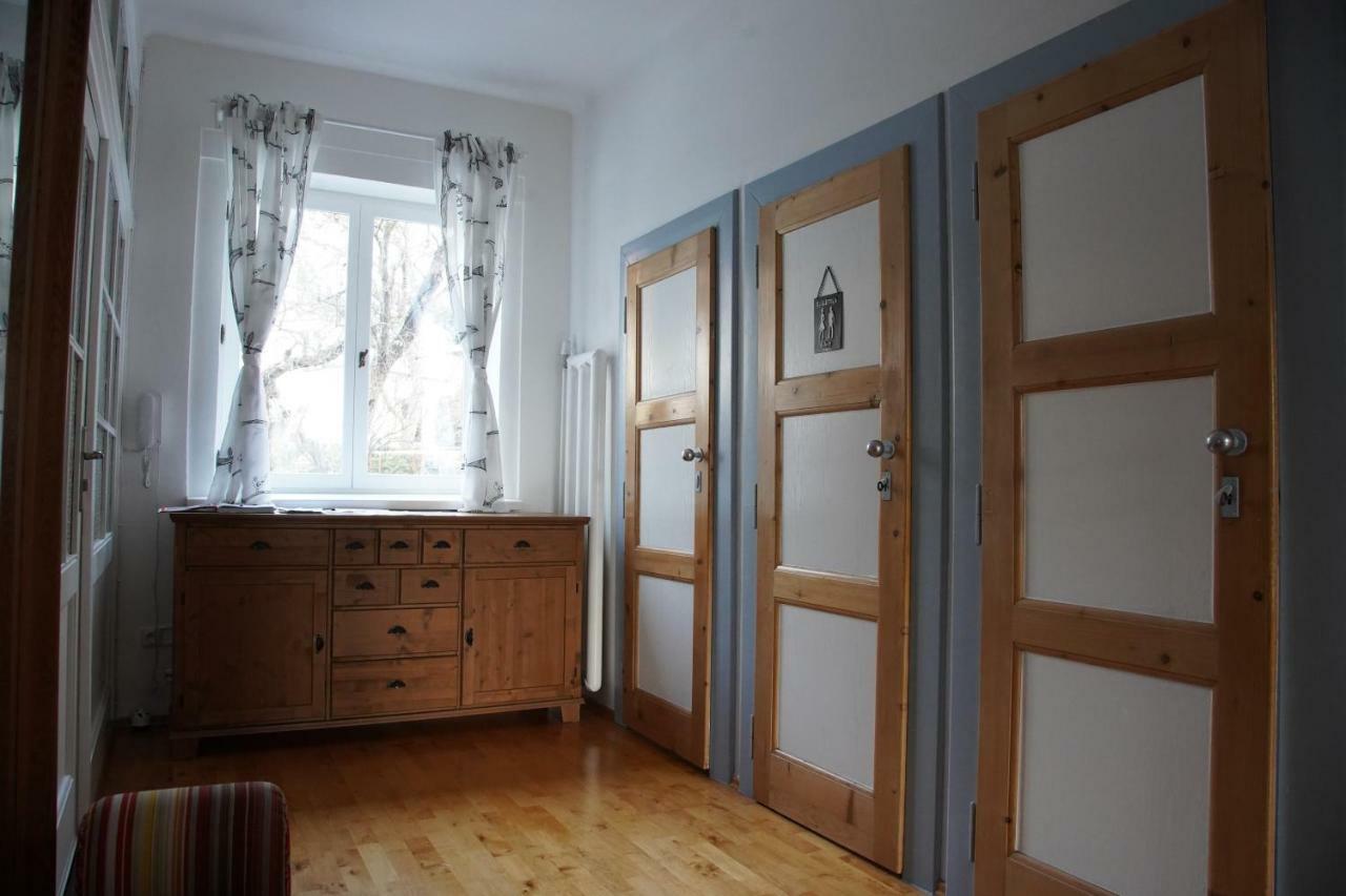 APARTMÁN V ZAHRADĚ PRAHA TROJA - APARTMENT IN THE GARDEN PRAGUE Troja Esterno foto