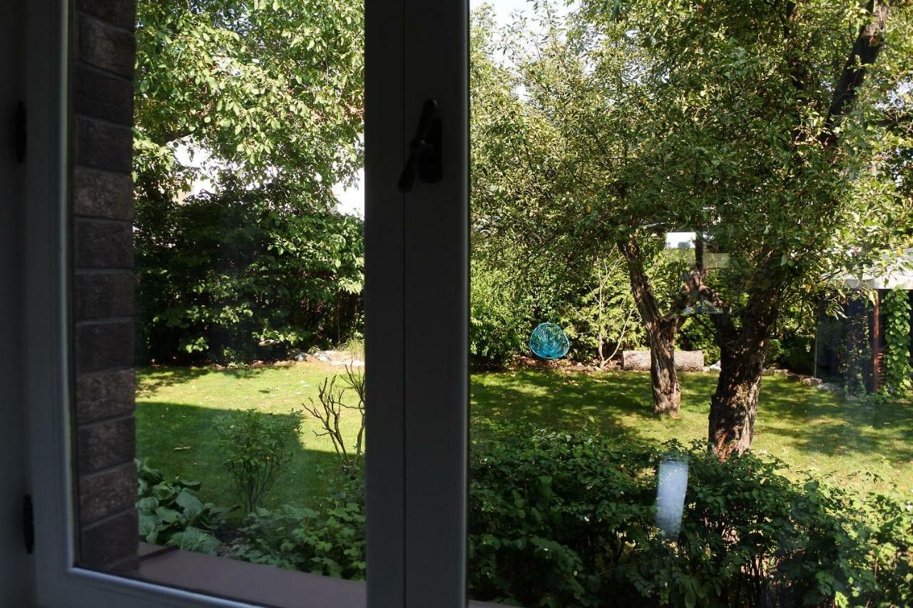 APARTMÁN V ZAHRADĚ PRAHA TROJA - APARTMENT IN THE GARDEN PRAGUE Troja Esterno foto